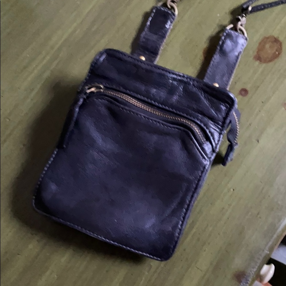 Leather shoulder bag small